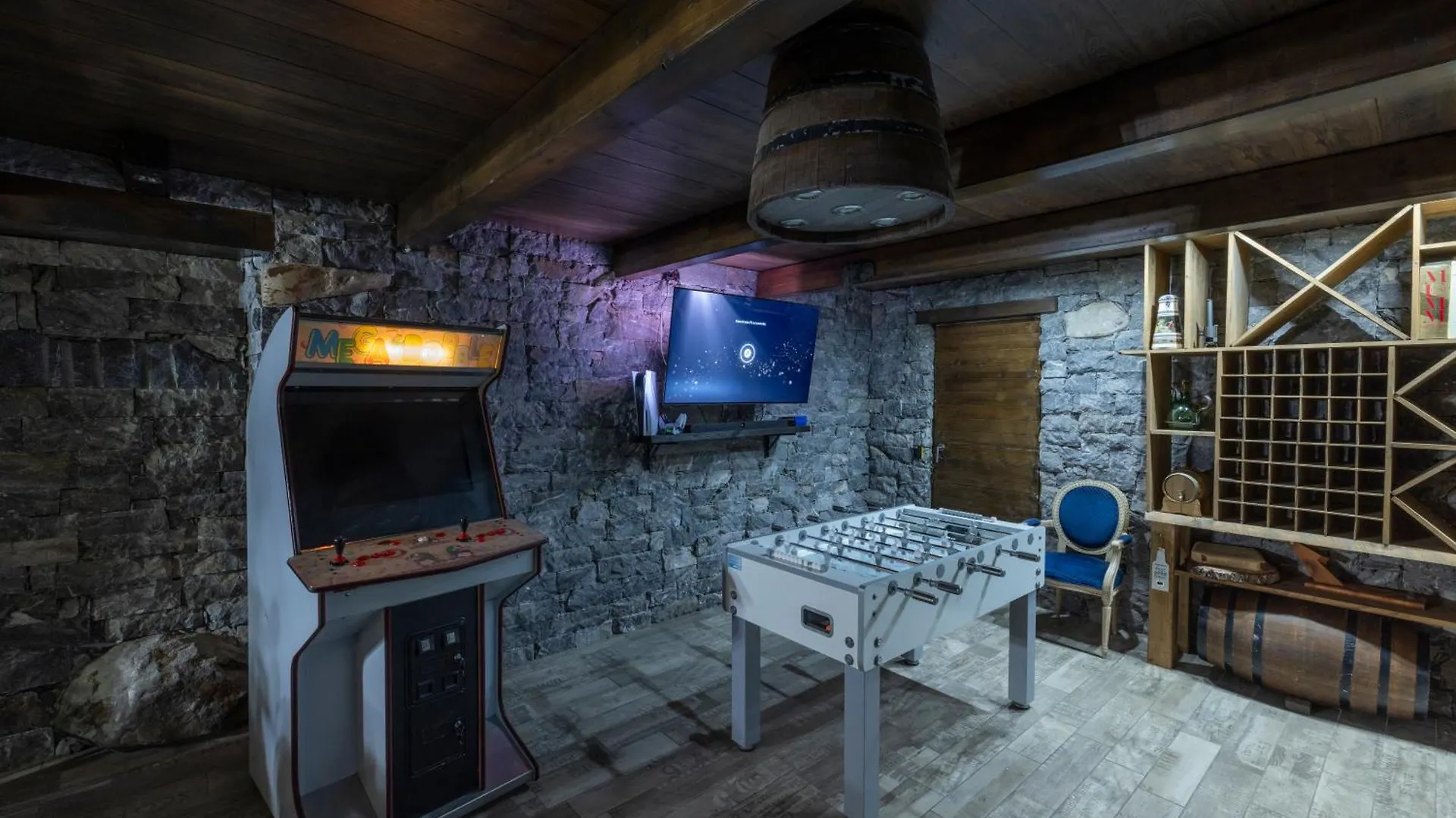 K10 Luxury House, Pool, Jacuzzi, Gym, Private Garden Villa Lipomo 0*,