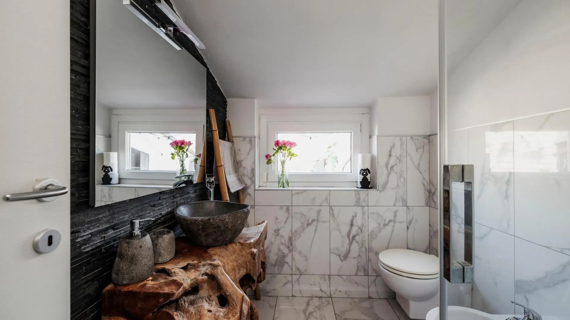 K10 Luxury House, Pool, Jacuzzi, Gym, Private Garden Villa Lipomo